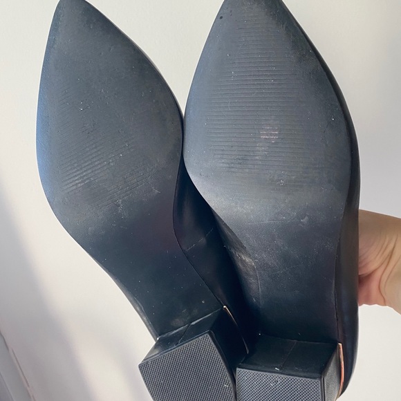 Heels - Picture 6 of 6